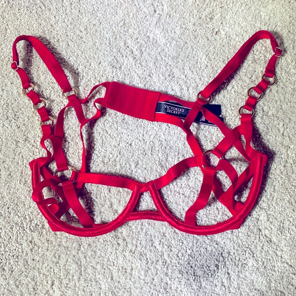 Victoria’s Secret Bra 32B-32C Sexy Red